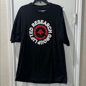 Lrg Black and Red Short Sleeve Tees with Circular Logo